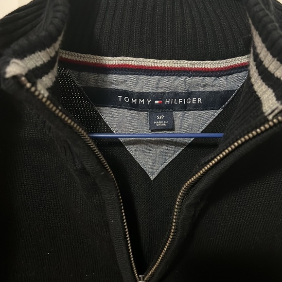 Tommy turtleneck sweater - Picture 3 of 3